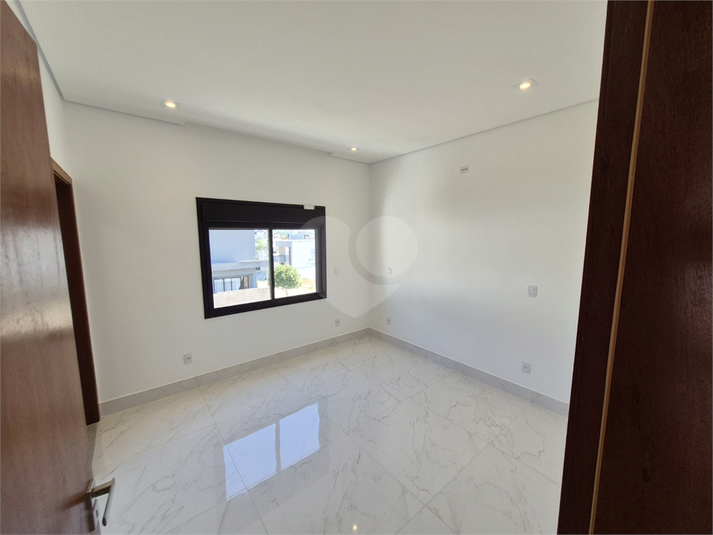Foto REO1117507