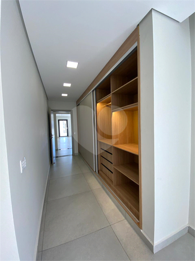 Foto REO1117524