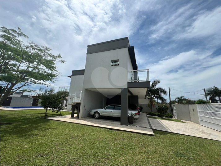 Foto REO1117531