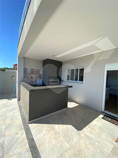 Foto REO1117531