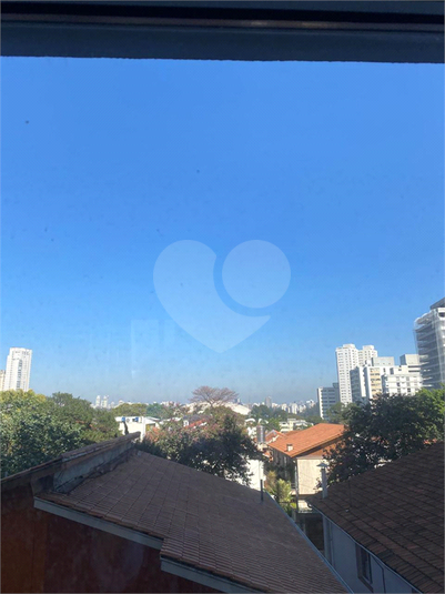 Foto REO1117535