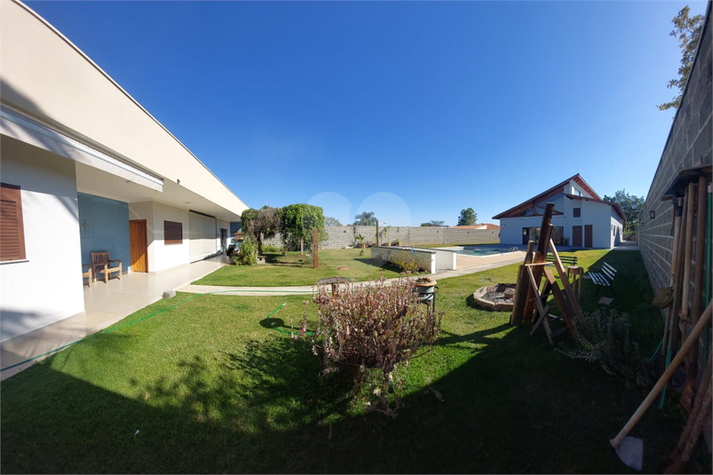 Foto REO1117544