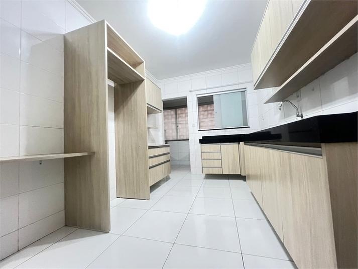 Foto REO1117545