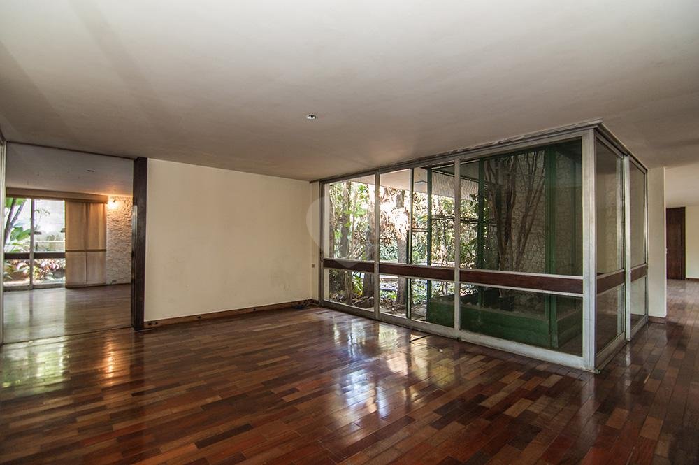 Venda Casa São Paulo Jardim América REO111755 7