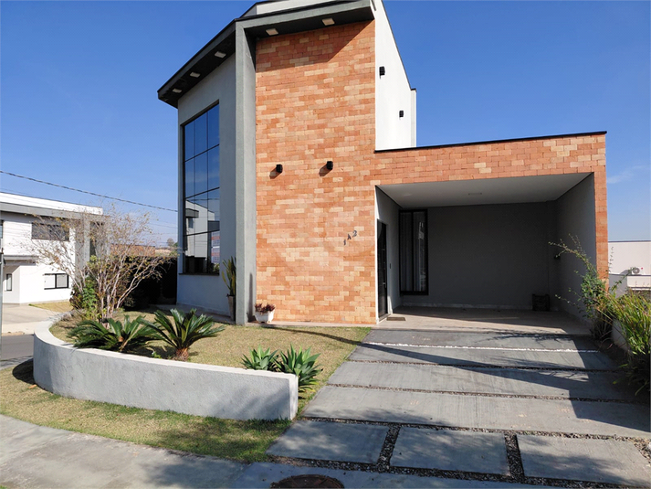 Foto REO1117570