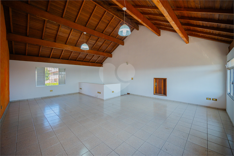 Foto REO1117579
