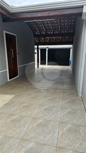 Foto REO1117581