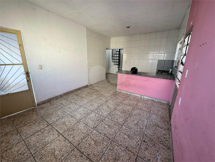 Foto REO1117584