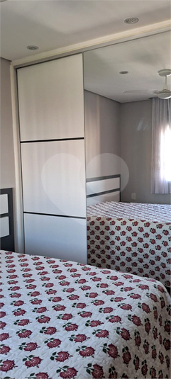 Foto REO1117585