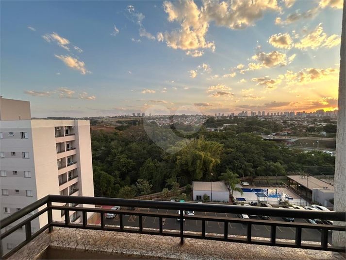 Foto REO1117591