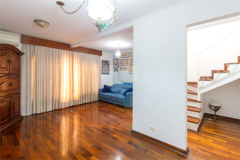 Foto REO1117619