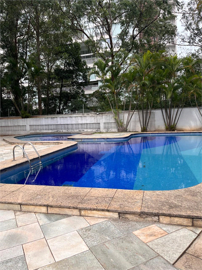 Foto REO1117628
