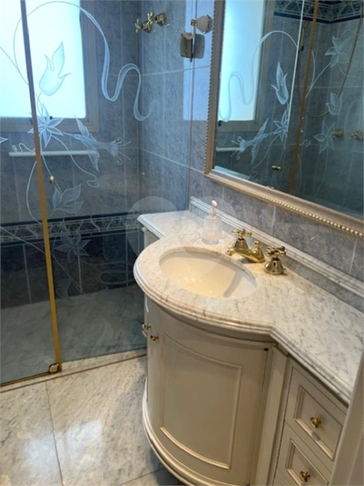Foto REO1117629