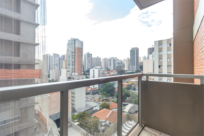 Foto REO1117637