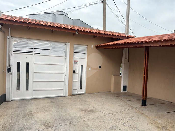 Foto REO1117641
