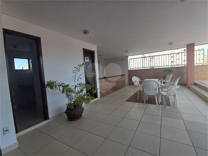 Foto REO1117642