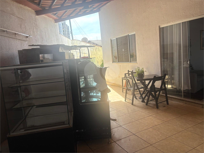 Foto REO1117663
