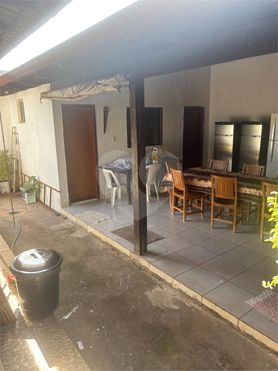 Foto REO1117663