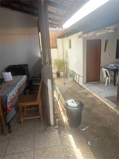 Foto REO1117663
