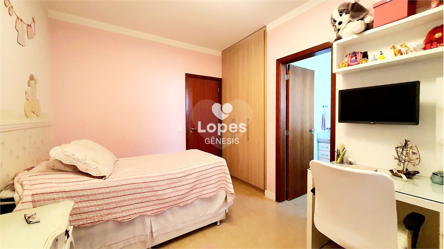 Foto REO1117675