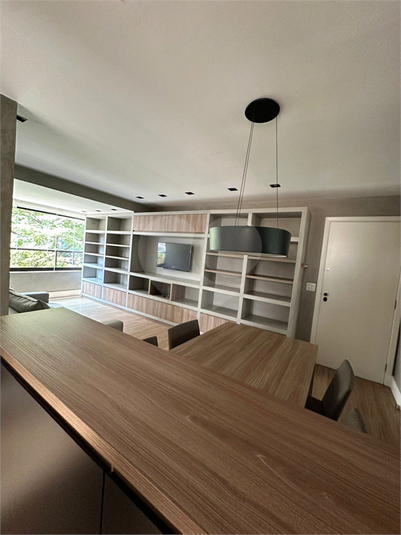 Foto REO1117687