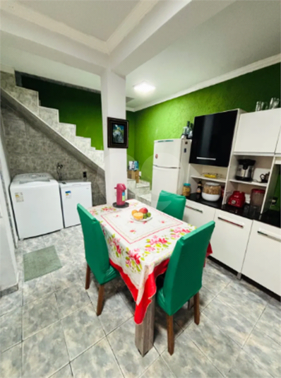 Foto REO1117693
