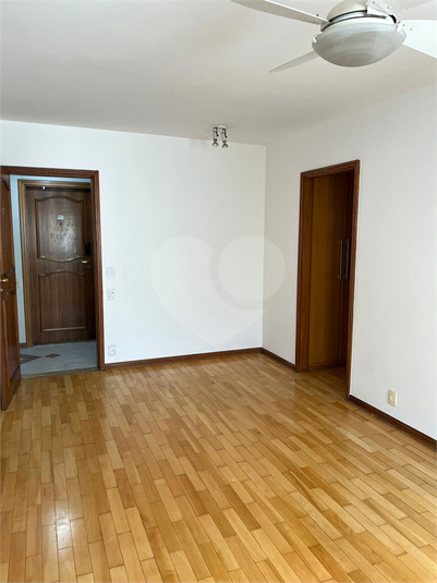 Foto REO1117713
