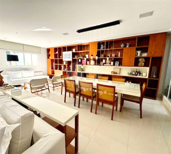 Foto REO1117718