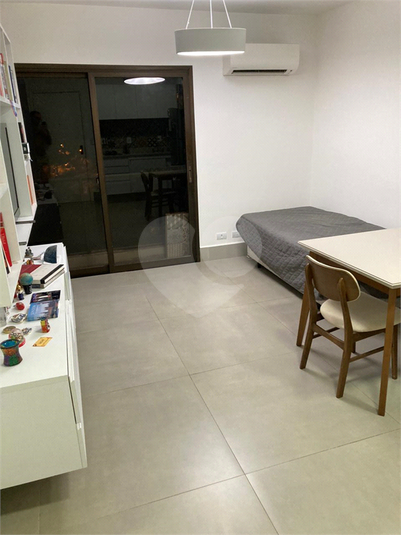 Foto REO1117725