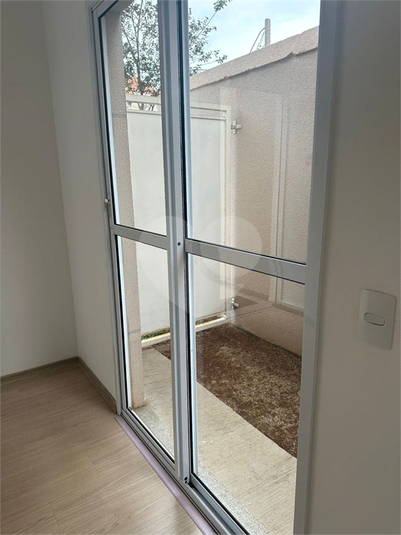 Foto REO1117740