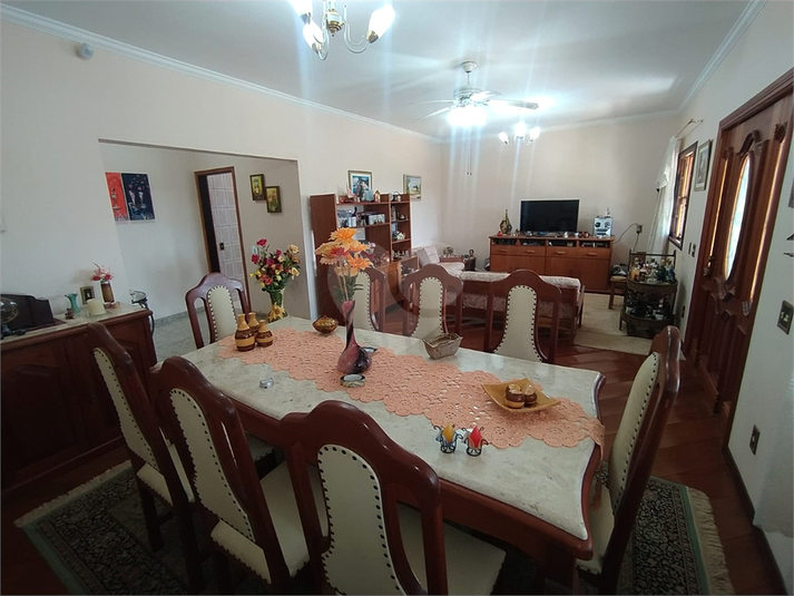 Foto REO1117750