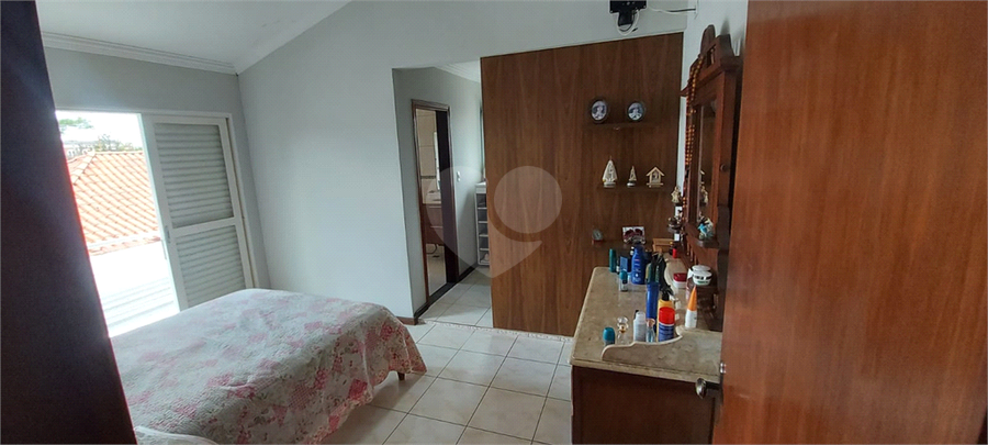 Foto REO1117778