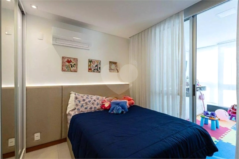Foto REO1117800