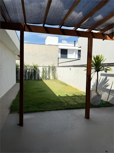 Foto REO1117818