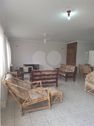 Foto REO1117834