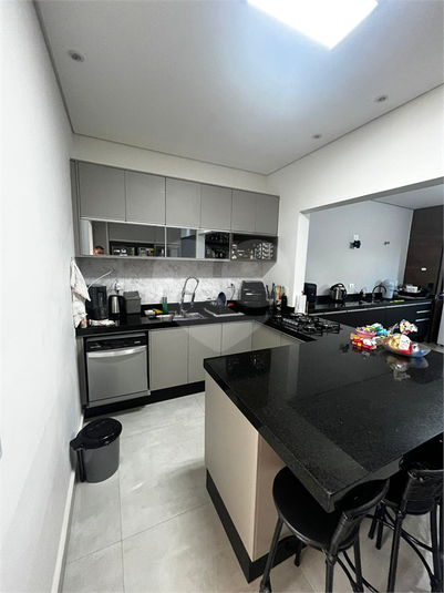 Foto REO1117850