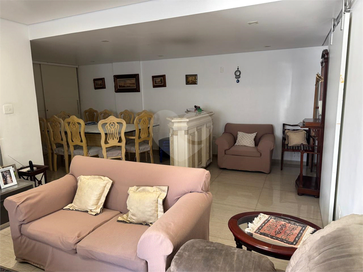 Foto REO1117855