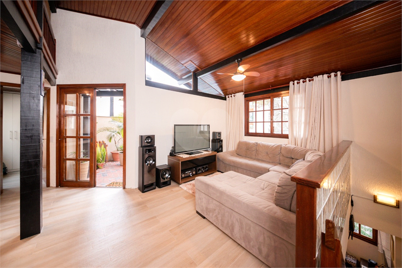 Foto REO1117870