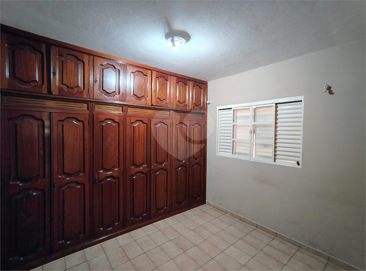 Foto REO1117875