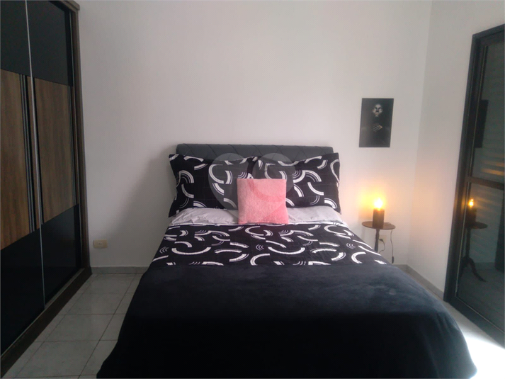 Foto REO1117877