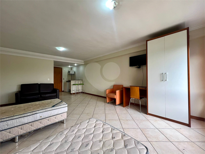 Foto REO1117931