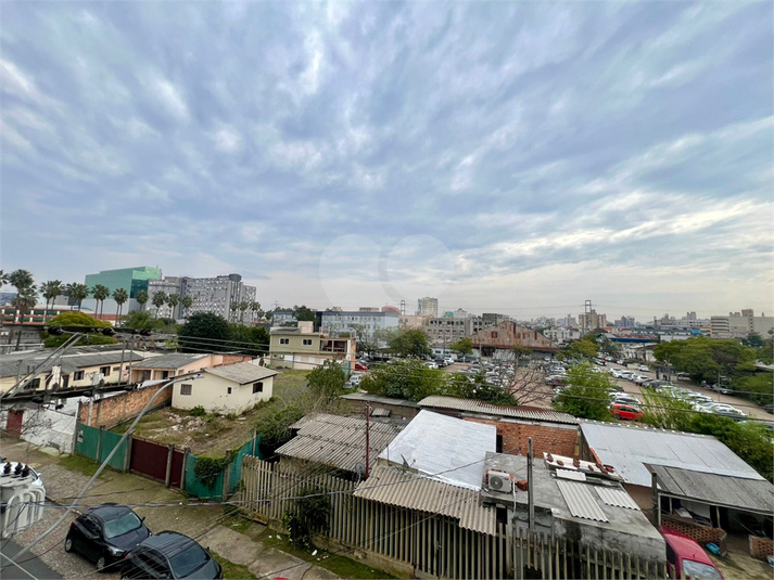 Foto REO1117944