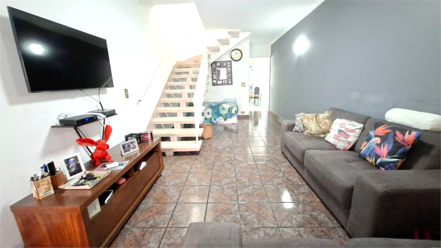 Foto REO1117975