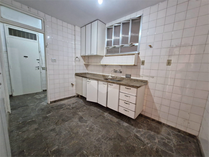 Foto REO1117983