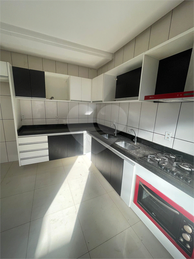 Foto REO1117987