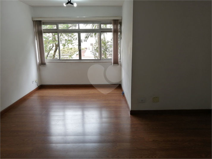 Foto REO1117989