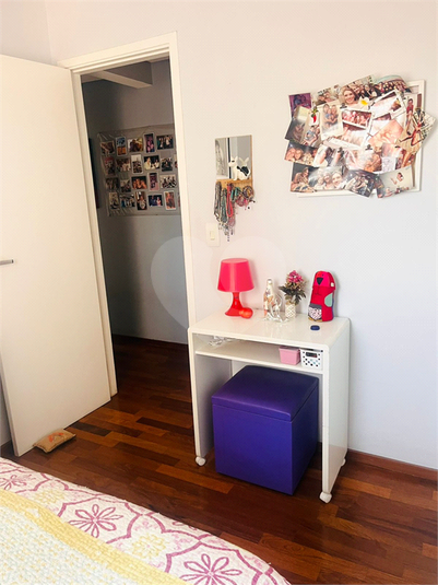 Foto REO1117996