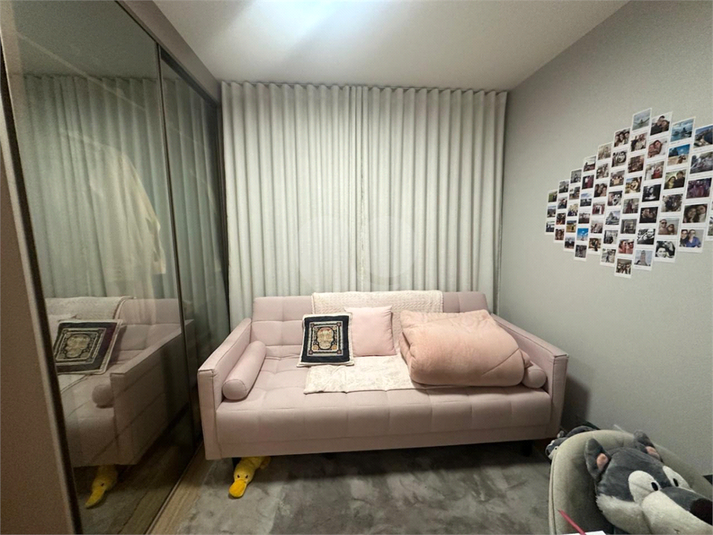 Foto REO1118029