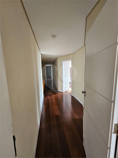 Foto REO1118049