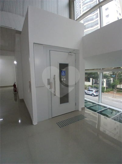 Foto REO1118055